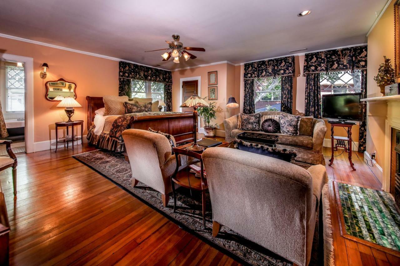 آشفيل Black Walnut B&B Inn المظهر الخارجي الصورة