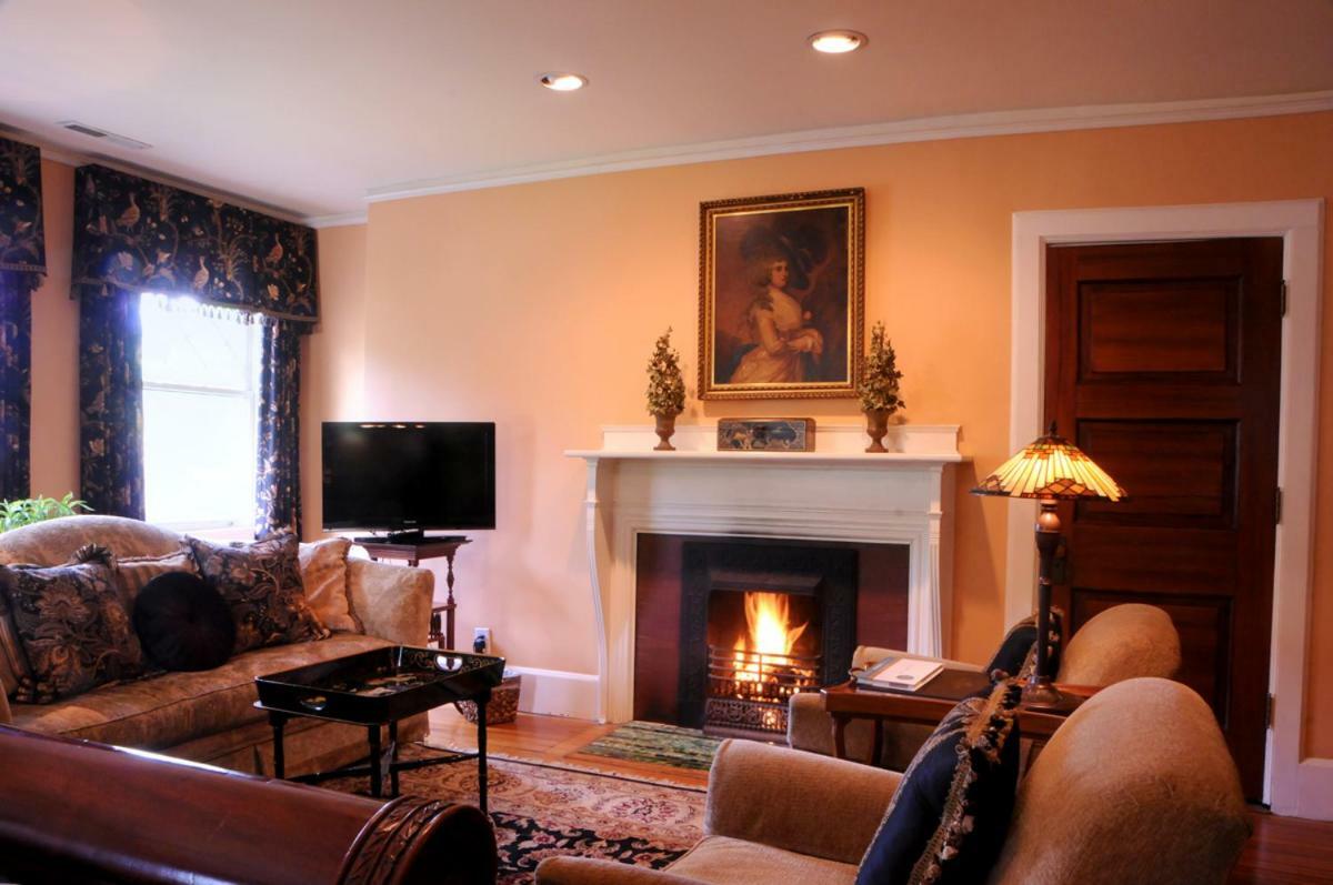 آشفيل Black Walnut B&B Inn المظهر الخارجي الصورة