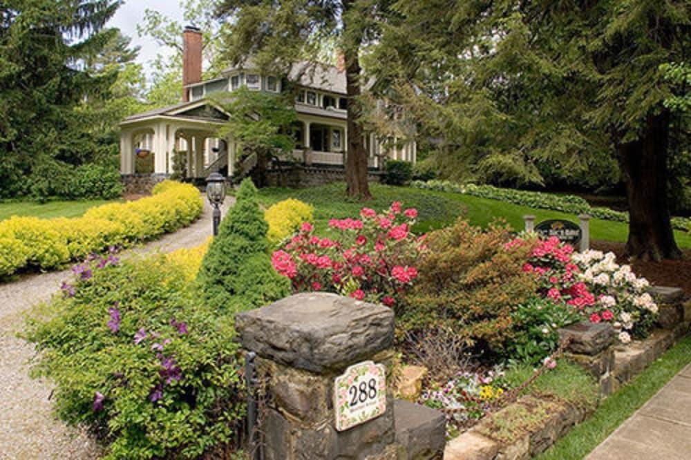 آشفيل Black Walnut B&B Inn المظهر الخارجي الصورة